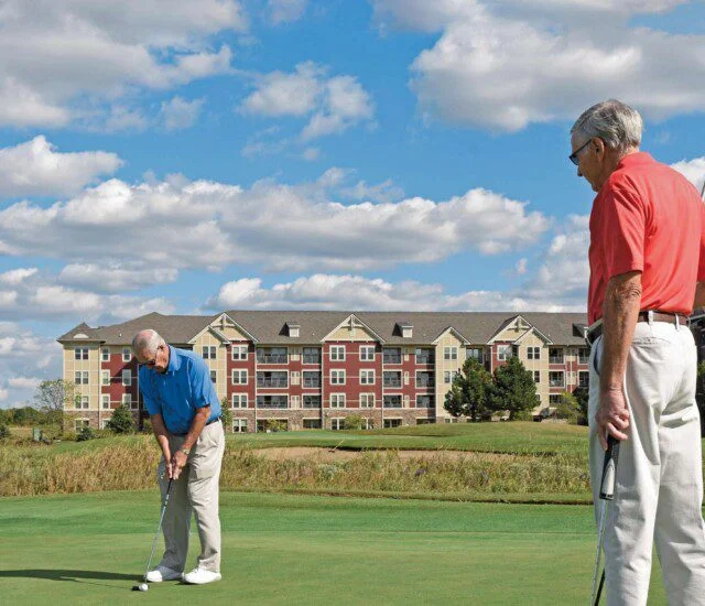 Enjoy-Upscale-Senior-Living-GreenFields-of-Geneva